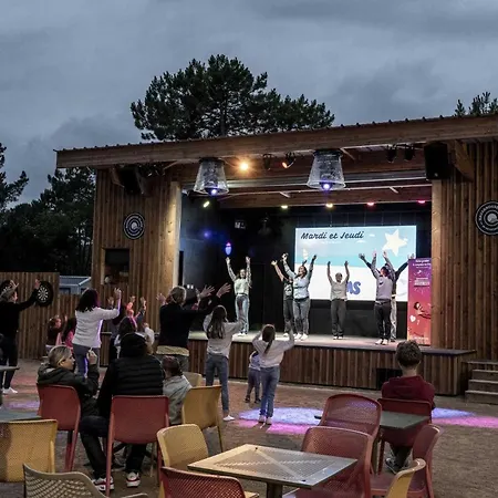 4 Etoiles - Parc Aquatique - Eeic0h Campsite *